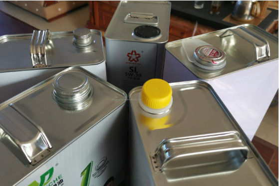 Vierkante 4L F-stijl motor tin olie langwerpige blik met slang voor motorolie
