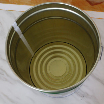 Ronde metalen vetemelk emmer met een rubberen pakket met een capaciteit van 5 liter voor vetopslag